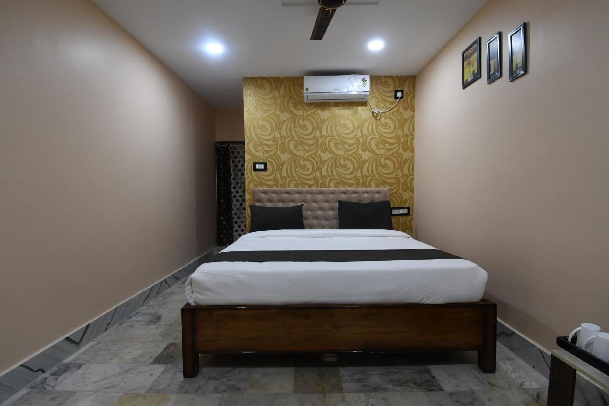 Hotel Silver Star Bhuvanesvar Kültér fotó